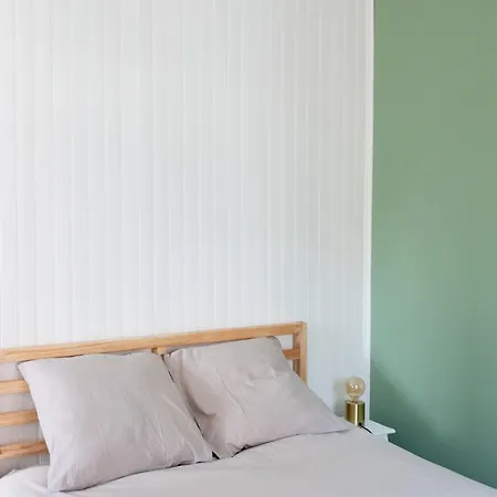 La Preferee, App Vue A *